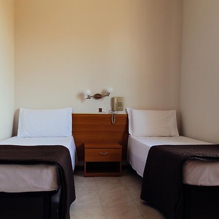 Albergo Soliani Fabbrico Esterno foto